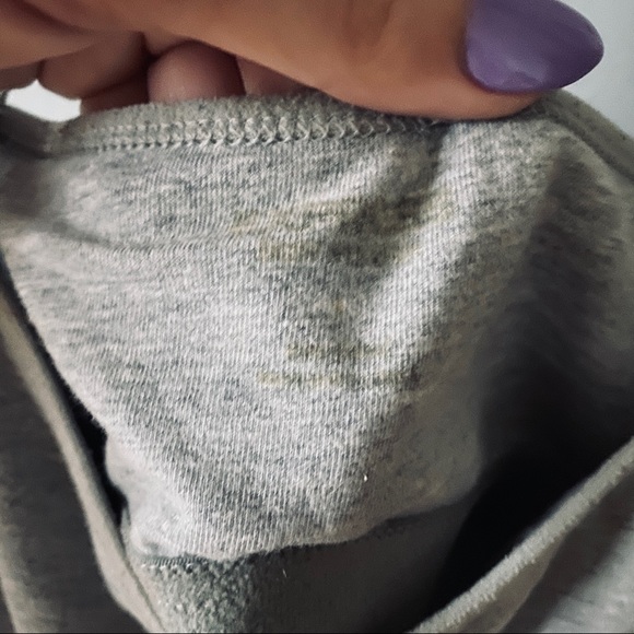 Simple gray cami - Picture 3 of 5